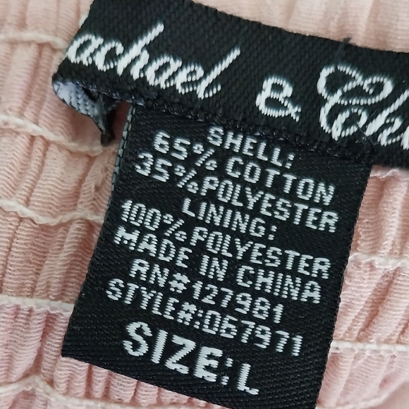 Beautiful dress With Ruffles - Picture 7 of 7